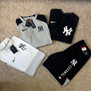 Men's Nike New York Yankees Size L Bundle
